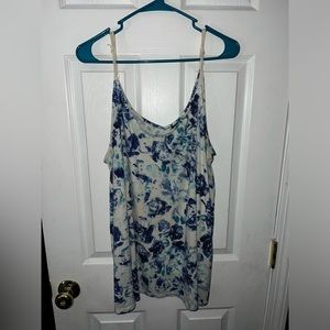 Torrid Women’s Blue & White Floral Cami Size 4X